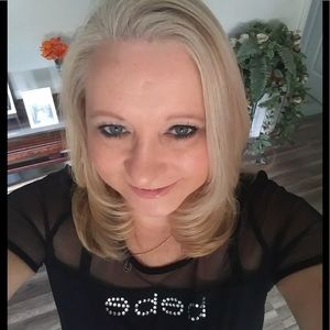 Meet your Posher, Leah